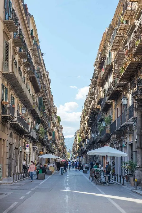 Cassaro Apartment con terrazza alla Vucciria Palermo